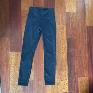 Black Lululemon leggings 25”